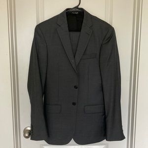 Jos A Banks 35R grey suit with pants